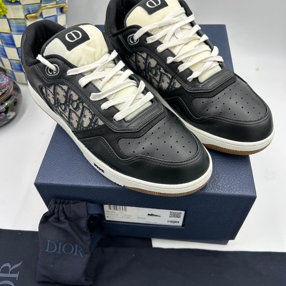 Men’s Dior B 27 uptown, leather sneakers size 45 made in Italy worn once - Picture 1 of 12
